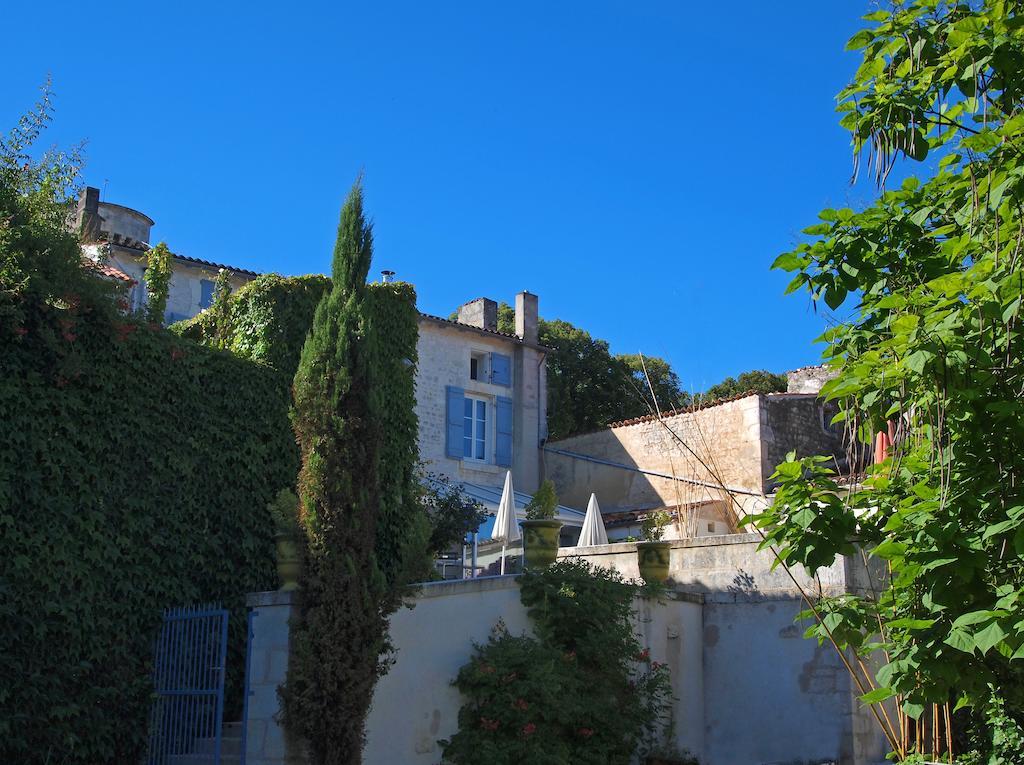 Maison D'Alienor Taillebourg  Exterior foto